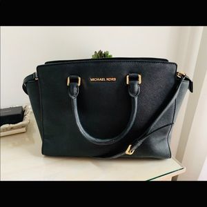 Michael Kors Large Selma Tote